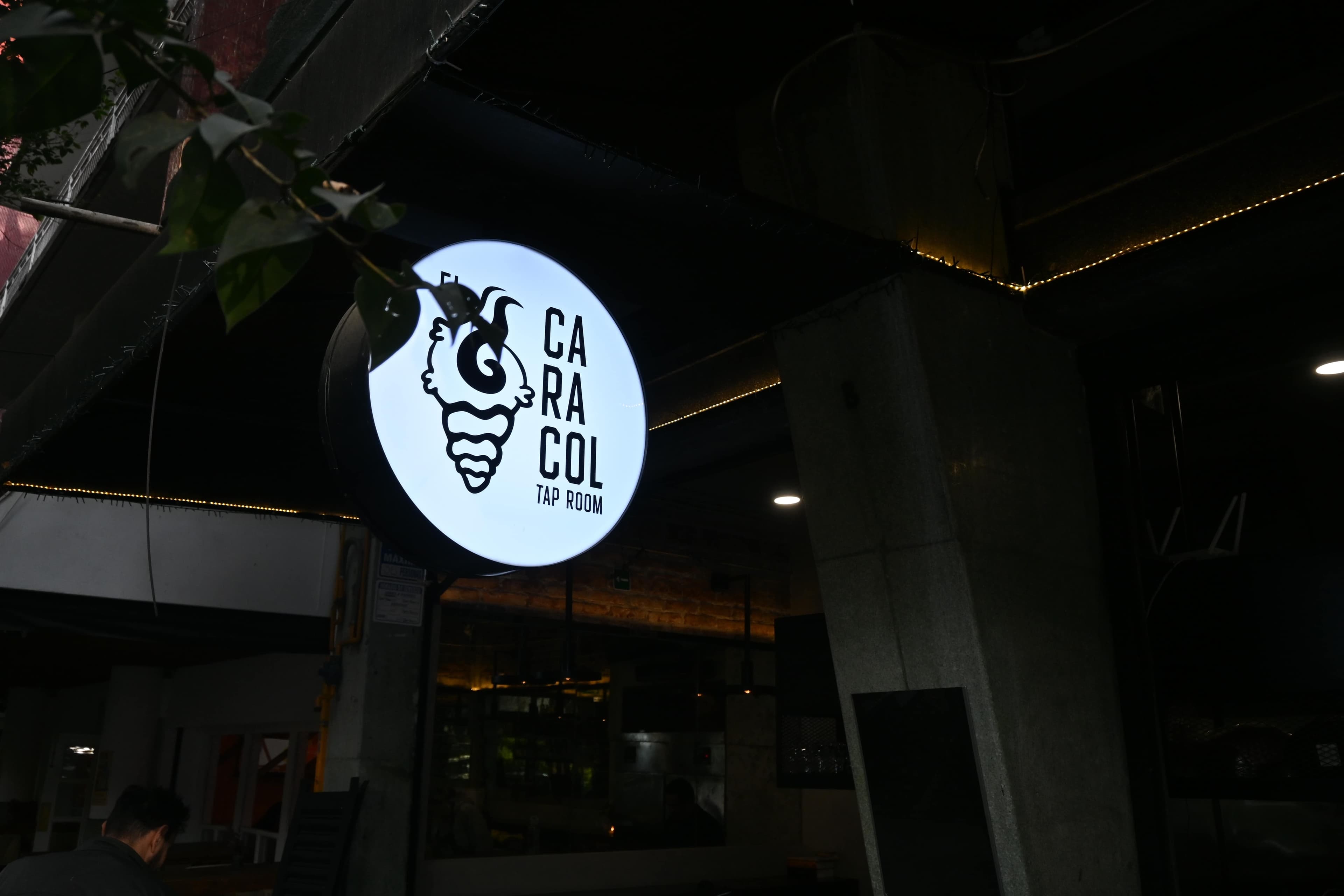 El Caracol de noche